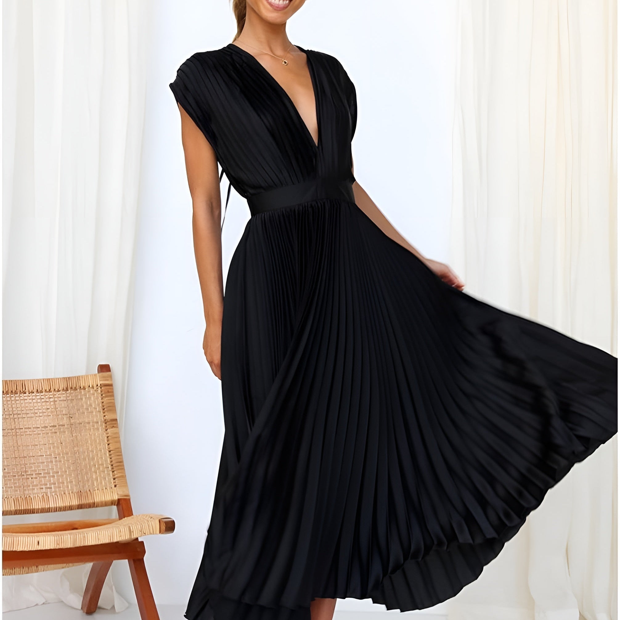 Selina | Vestido sem mangas com pregas e fecho éclair