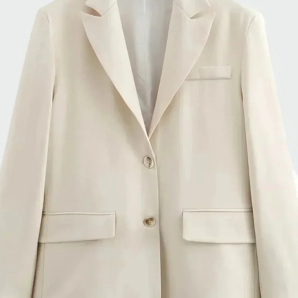 Casaco Oversized com Linha Moderna