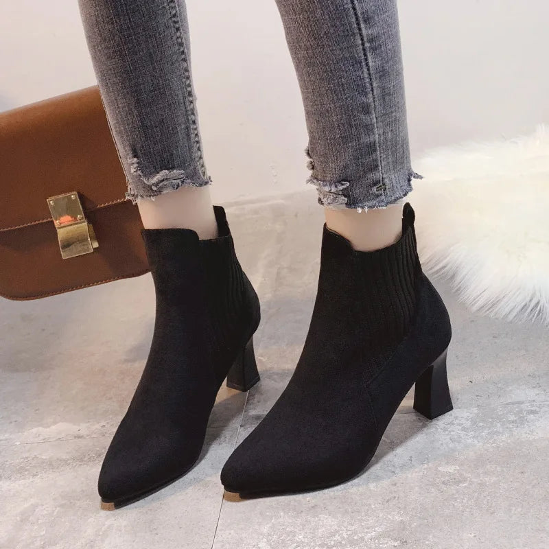 Rita - Botas com plataforma em camurça